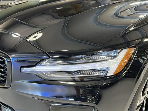 Certified 2024 Volvo S60 B5 Plus w/ Climate Package AWD/4WD image 7