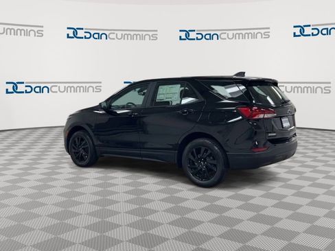 Used 2024 Chevrolet Equinox LS w/ Midnight Edition image 6