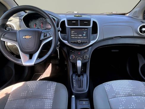 Used 2017 Chevrolet Sonic LT FWD image 7