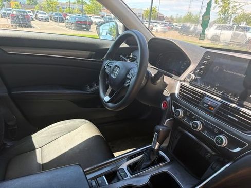 Used 2018 Honda Accord LX image 11