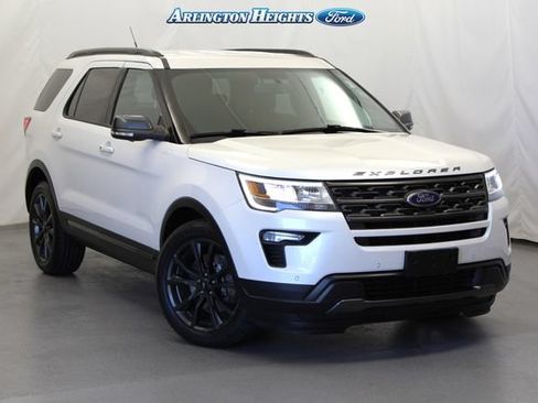 Used 2018 Ford Explorer XLT w/ Equipment Group 202A FWD image 1