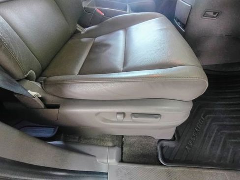 Used 2017 Honda Odyssey EX-L image 41