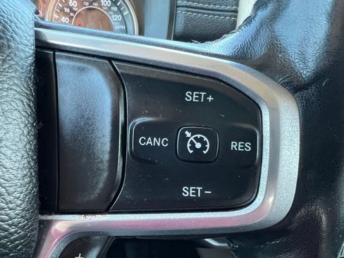 Used 2019 RAM 1500 Laramie AWD/4WD image 55
