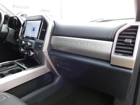 Used 2022 Ford F250 Lariat w/ Tremor Off-Road Package image 15