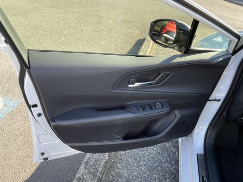 Certified 2024 Toyota Prius Prime FWD image 15