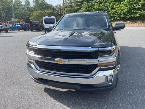 Used 2017 Chevrolet Silverado 1500 LT w/ All Star Edition AWD/4WD image 5