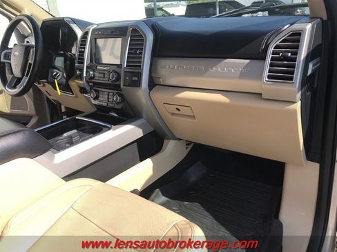 Used 2017 Ford F350 Lariat w/ Chrome Package AWD/4WD image 21