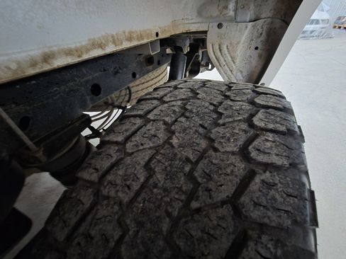 Used 2019 Ford F150 Lariat w/ FX4 Off-Road Package image 7