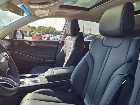 New 2025 Genesis GV80 2.5T Select image 16