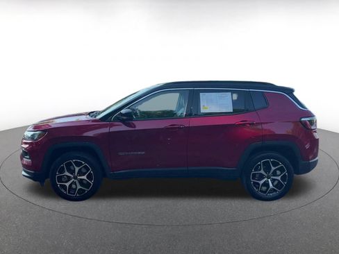 Used 2025 Jeep Compass Limited AWD/4WD image 7
