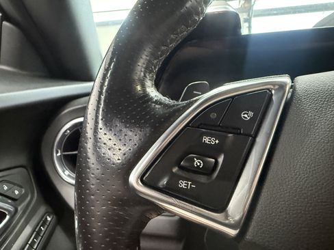 Used 2017 Chevrolet Camaro LT RWD image 13