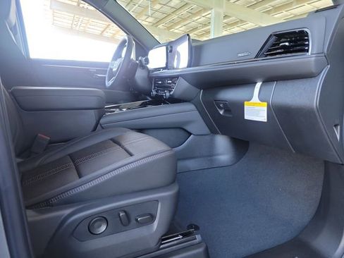 New 2026 Chevrolet Suburban High Country w/ Sun And Tow Package image 17