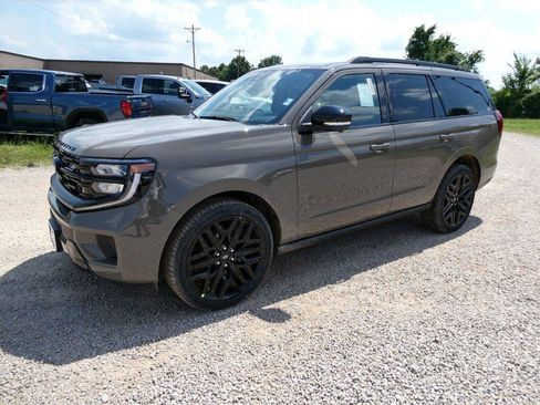 New 2027 Ford Expedition Platinum w/ Stealth Performance Package AWD/4WD image 7