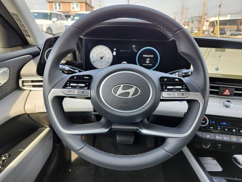 New 2026 Hyundai Elantra Limited FWD image 13