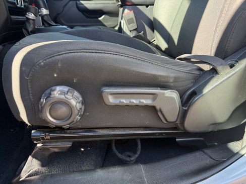 Used 2020 Jeep Wrangler Unlimited Sport S image 15