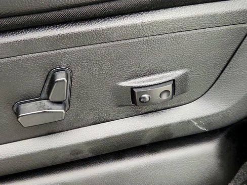 Used 2024 RAM 2500 Laramie w/ Night Edition image 10