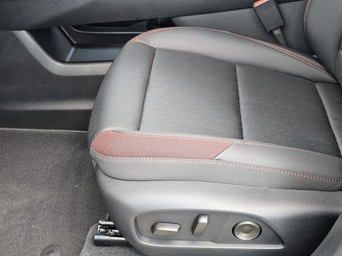 New 2027 Chevrolet Equinox RS w/ Safety and Technology Package FWD image 24