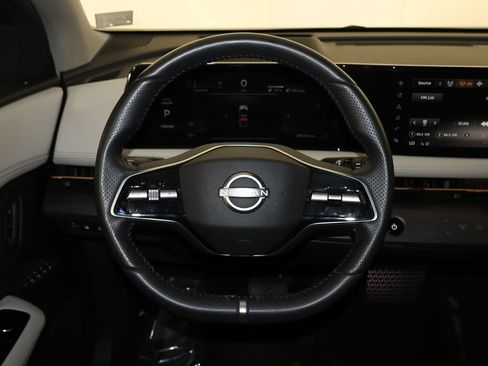 Used 2023 Nissan Ariya FWD image 7