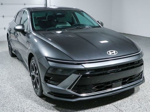 Used 2025 Hyundai Sonata SEL FWD image 5