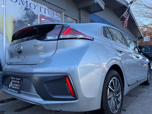 Used 2021 Hyundai Ioniq Limited image 3