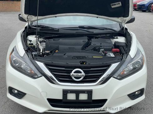 Used 2017 Nissan Altima 2.5 SR w/ Midnight Edition Package FWD image 23