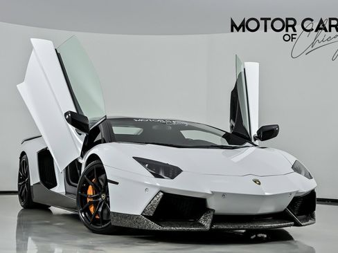 Used 2015 Lamborghini Aventador LP 700-4 image 1