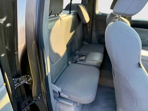 Used 2010 Toyota Tacoma 4x4 Access Cab V6 image 15