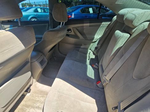 Used 2009 Toyota Camry LE image 10