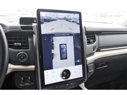 Used 2023 Ford Expedition Platinum image 24