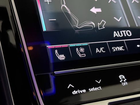 Used 2020 Audi A8 L 4.0T w/ Executive Package image 37