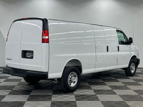 New 2026 Chevrolet Express 2500 Extended w/ Driver Convenience Package RWD image 9