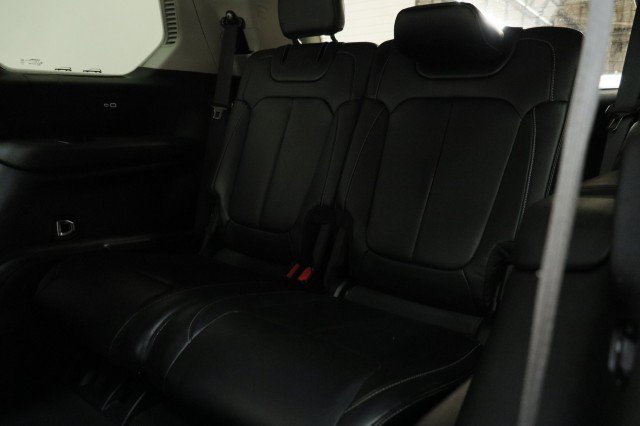Used 2023 Jeep Grand Cherokee L Limited AWD/4WD image 30