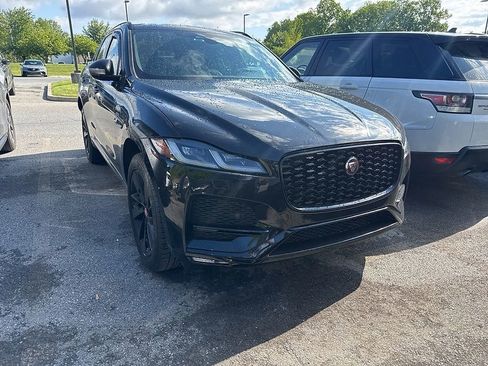 Used 2023 Jaguar F-PACE S AWD/4WD image 2