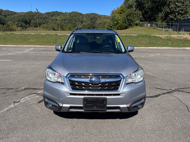 Used 2017 Subaru Forester 2.5i Limited AWD/4WD image 3