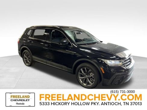 Used 2022 Volkswagen Tiguan SE image 1