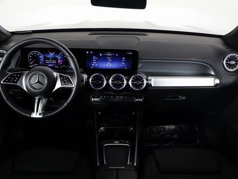 Certified 2025 Mercedes-Benz GLB 250 GLB 250 image 8