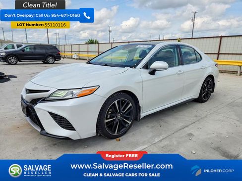 Used 2020 Toyota Camry XSE w/ Navigation Package FWD image 1
