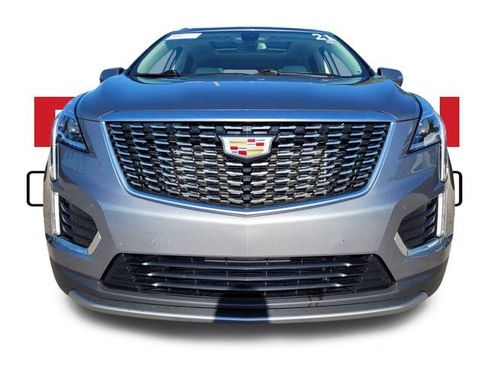 Used 2021 Cadillac XT5 Premium Luxury image 3