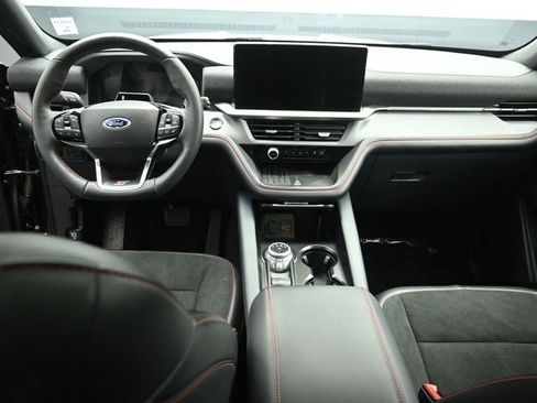 Certified 2025 Ford Explorer ST AWD/4WD image 23