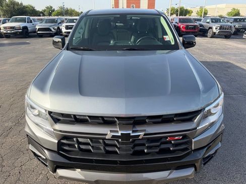 Used 2022 Chevrolet Colorado Z71 w/ Safety Package AWD/4WD image 6