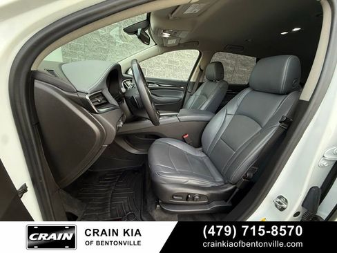 Used 2020 Buick Enclave Essence AWD/4WD image 21