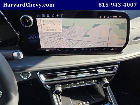 Used 2026 Chevrolet Traverse LT w/ Driver Confidence Package image 8