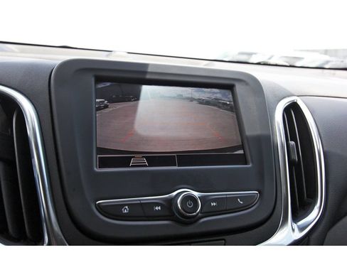 Used 2022 Chevrolet Equinox LT FWD image 18