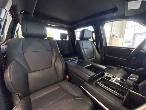 Used 2024 Toyota Tundra Platinum AWD/4WD image 27