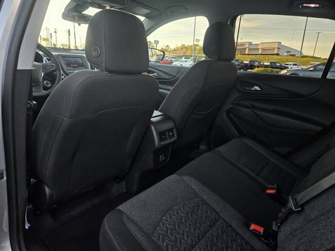 Used 2024 Chevrolet Equinox LT image 30