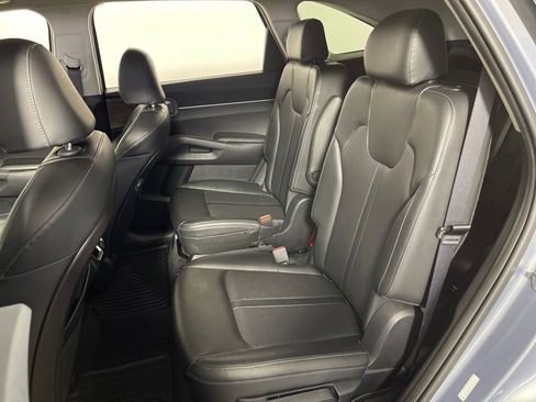 Used 2022 Kia Sorento EX w/ Panoramic Sunroof Package image 13