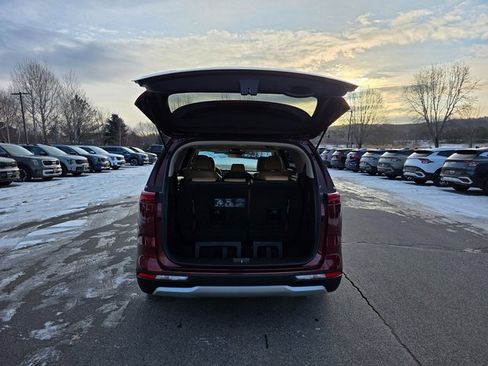 Certified 2024 Kia Carnival LX image 10