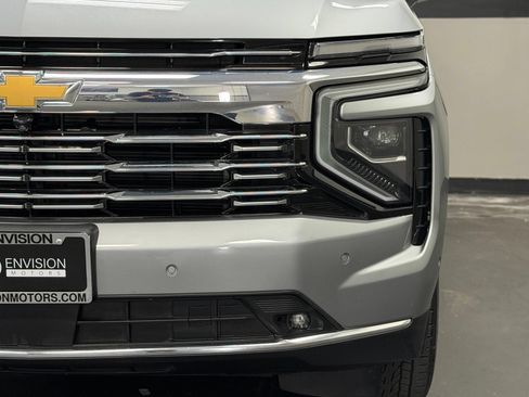 Used 2025 Chevrolet Tahoe Premier AWD/4WD image 8