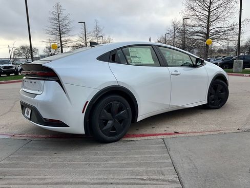 New 2026 Toyota Prius LE image 5