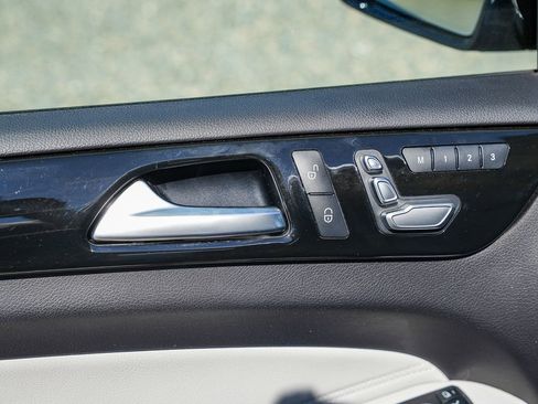 Certified 2019 Mercedes-Benz GLS 450 4MATIC image 21